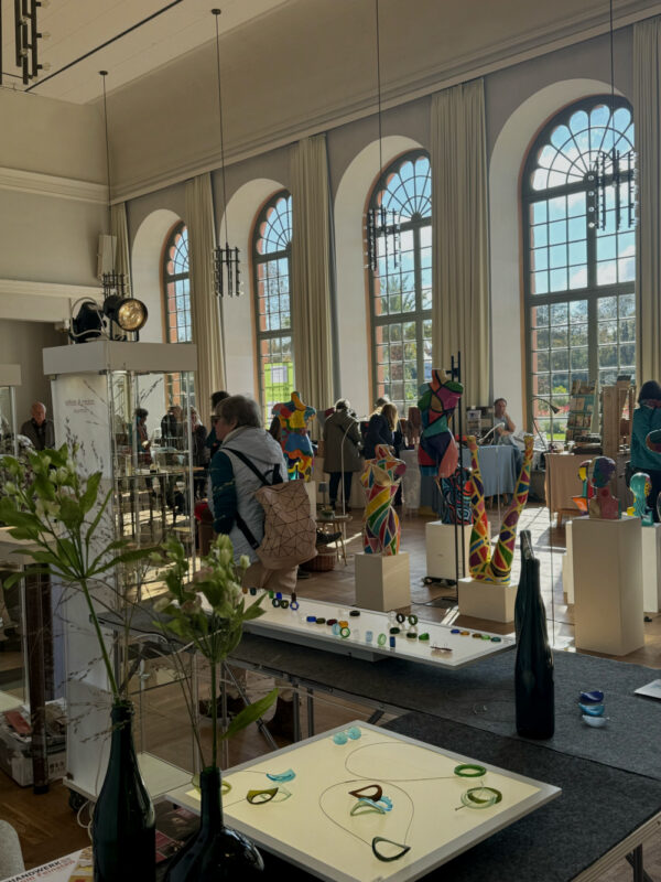 Teilnehmende Aussteller*innen Orangerie Darmstadt 2025